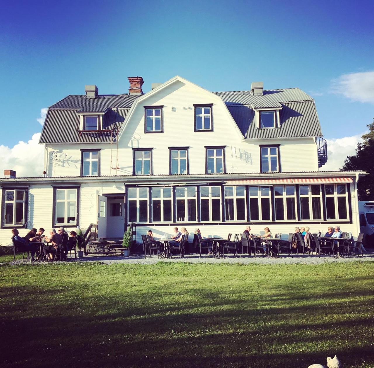 Hotell Restaurang Naemforsen Nasaker ภายนอก รูปภาพ