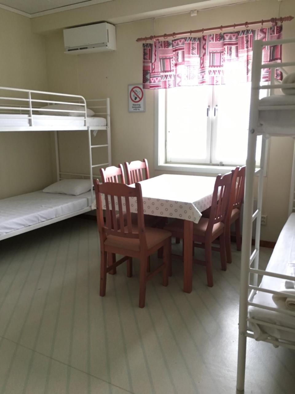 Hotell Restaurang Naemforsen Nasaker ภายนอก รูปภาพ